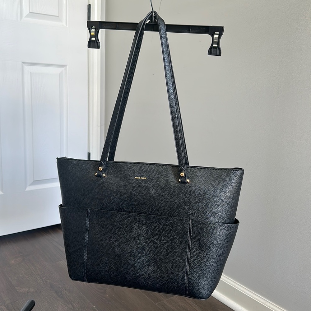 Anne Klein black shoulder bag